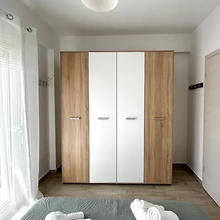 Danai With Pool Access