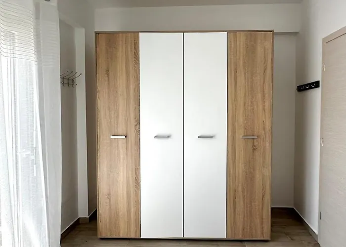 Danai With Pool Access