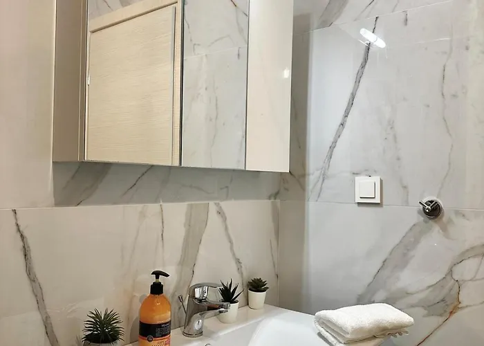 Danai With Pool Access