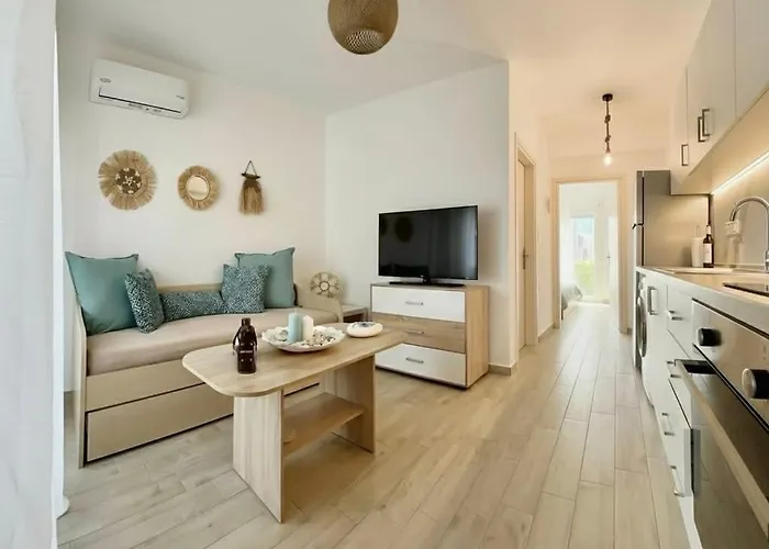 Danai With Pool Access Appartement *